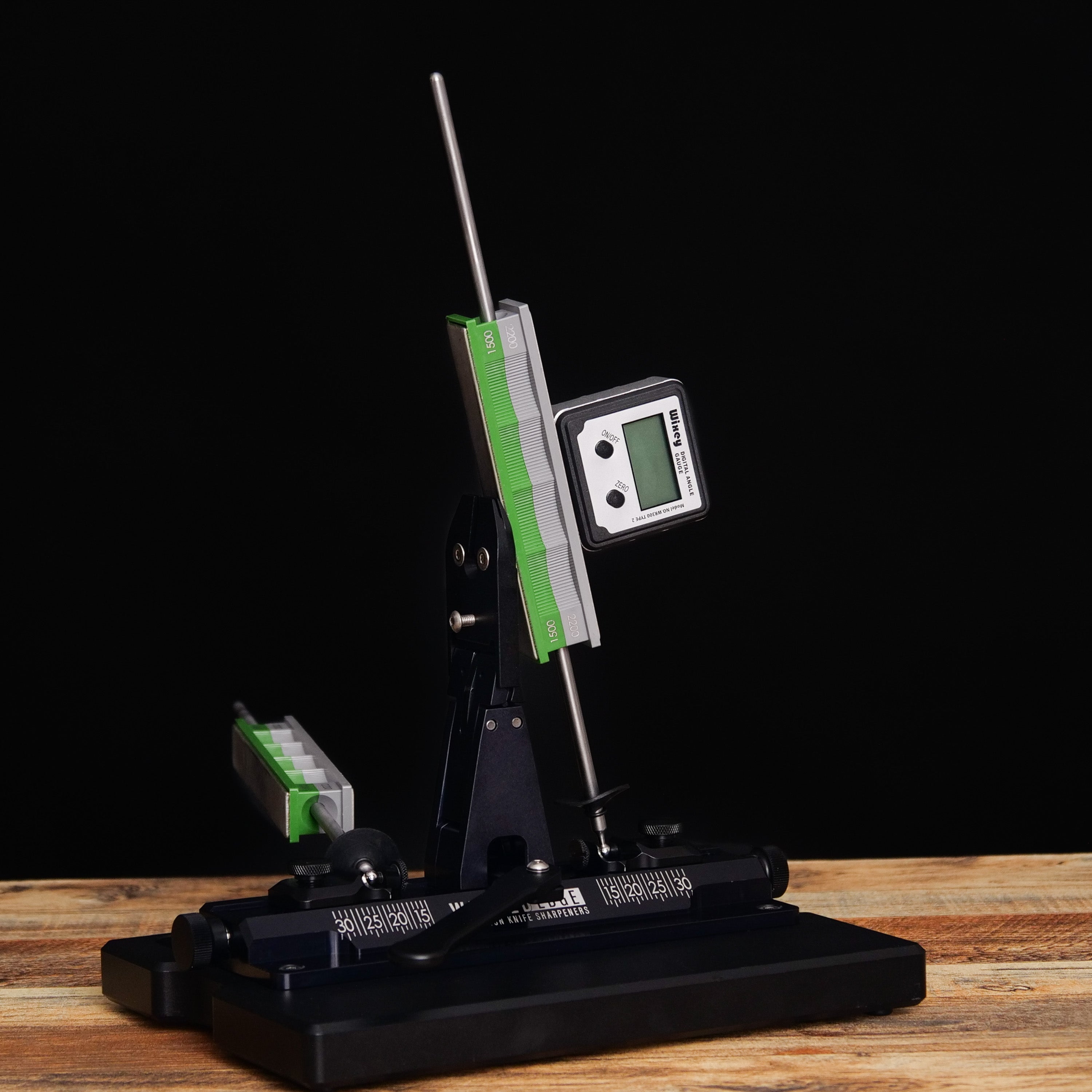 60 Series Low Angle & Small Knife Kit with WELA2 adapter in studio setting at close-up view from front angle.